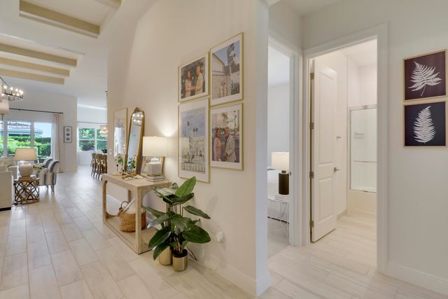 9952 REGENCY Way, Palm Beach Gardens, FL 33412