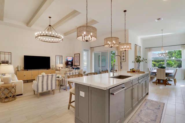 9952 REGENCY Way, Palm Beach Gardens, FL 33412