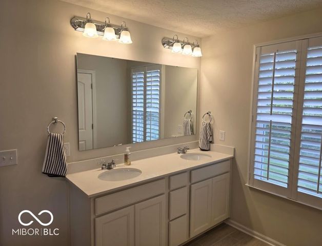 852 Cowley Drive, Westfield, IN 46074