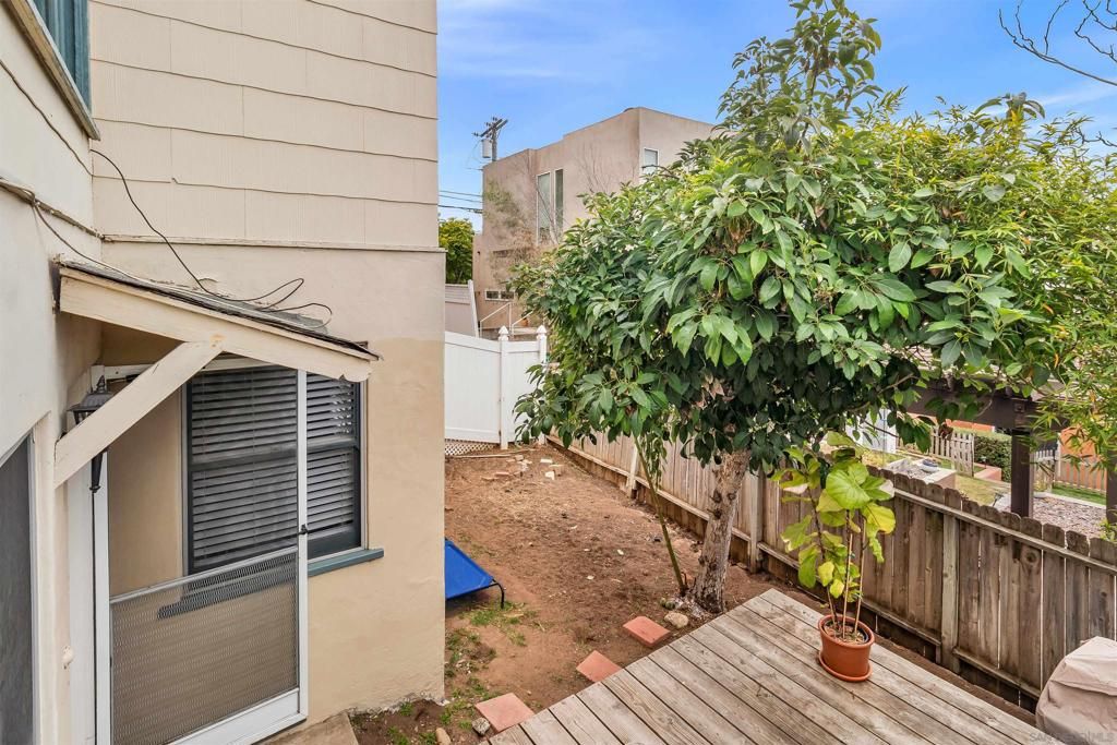 Image 12 of property listing at 15-1809 Linwood Street, San Diego, CA 92110