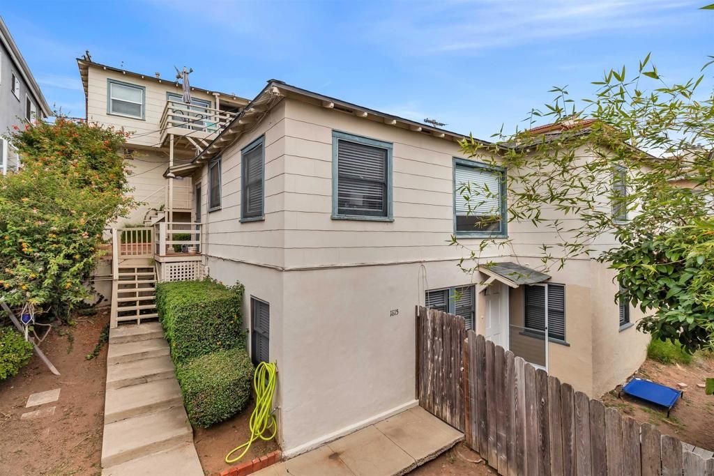 Image 13 of property listing at 15-1809 Linwood Street, San Diego, CA 92110
