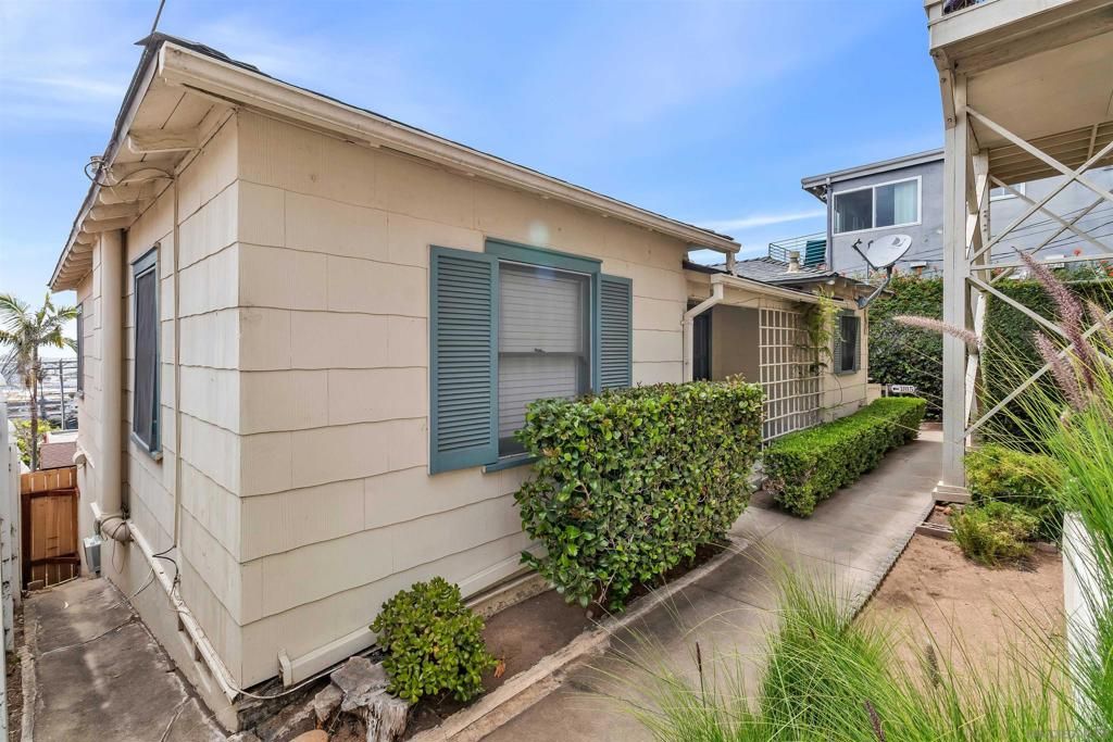 Image 8 of property listing at 15-1809 Linwood Street, San Diego, CA 92110