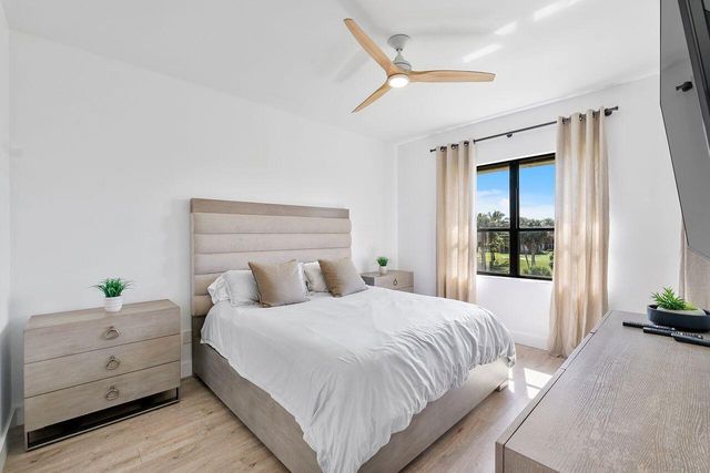 7508 La Paz Boulevard 304, Boca Raton, FL 33433