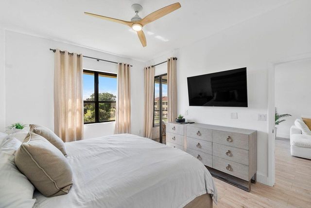 7508 La Paz Boulevard 304, Boca Raton, FL 33433