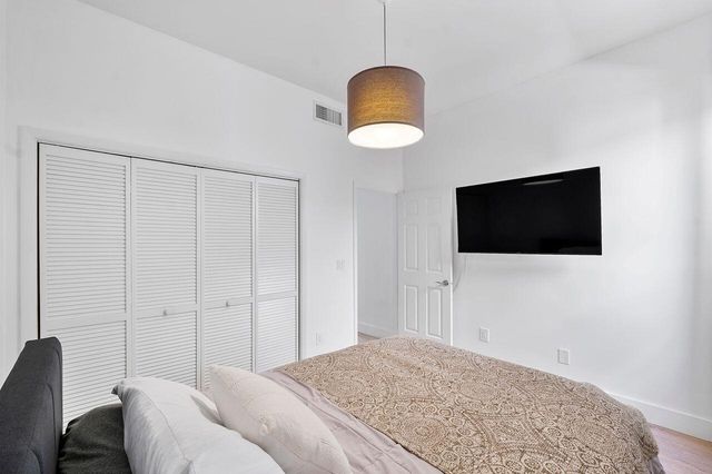 7508 La Paz Boulevard 304, Boca Raton, FL 33433