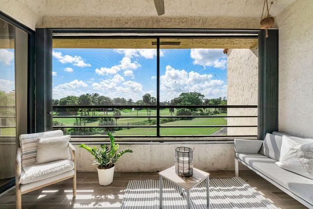 7508 La Paz Boulevard 304, Boca Raton, FL 33433