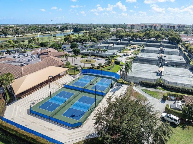 7508 La Paz Boulevard 304, Boca Raton, FL 33433