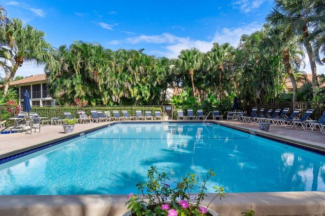 7508 La Paz Boulevard 304, Boca Raton, FL 33433