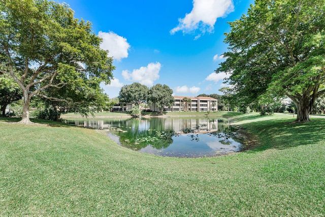 7508 La Paz Boulevard 304, Boca Raton, FL 33433
