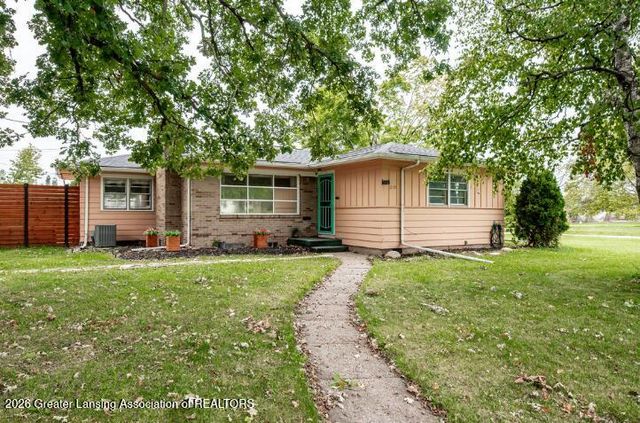2115 W Hillsdale Street, Lansing, MI 48915