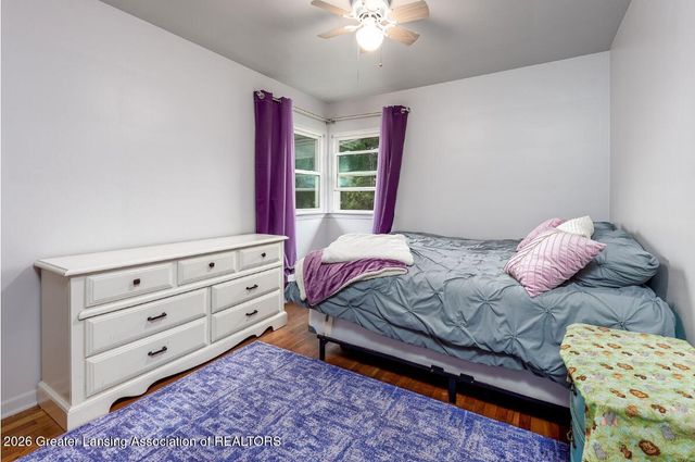 2115 W Hillsdale Street, Lansing, MI 48915