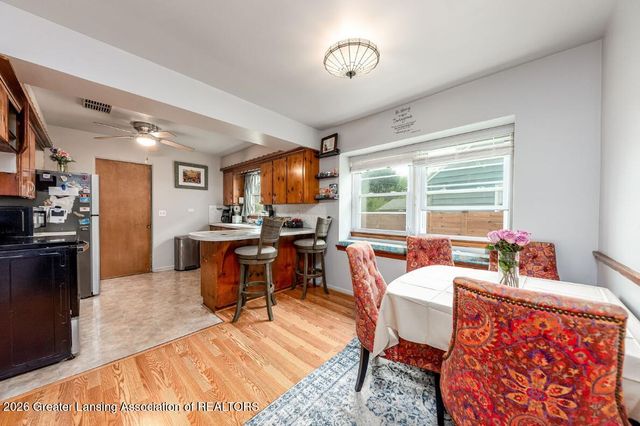 2115 W Hillsdale Street, Lansing, MI 48915