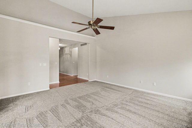 57677 Dakota Drive, Lyon Charter Township, MI 48165