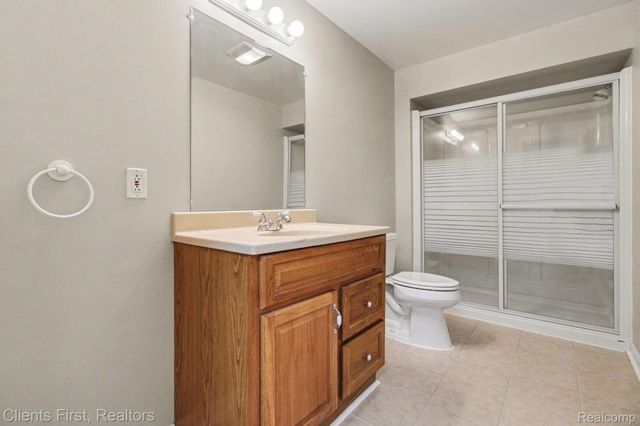 57677 Dakota Drive, Lyon Charter Township, MI 48165