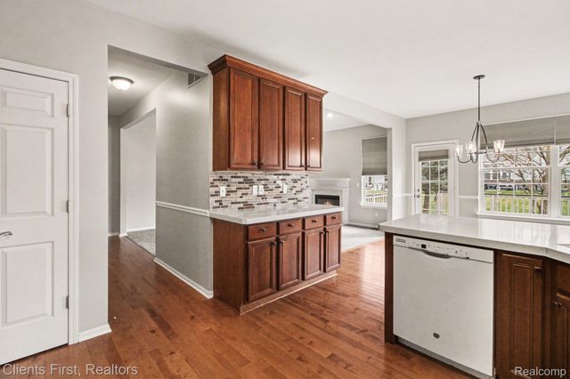 57677 Dakota Drive, Lyon Charter Township, MI 48165