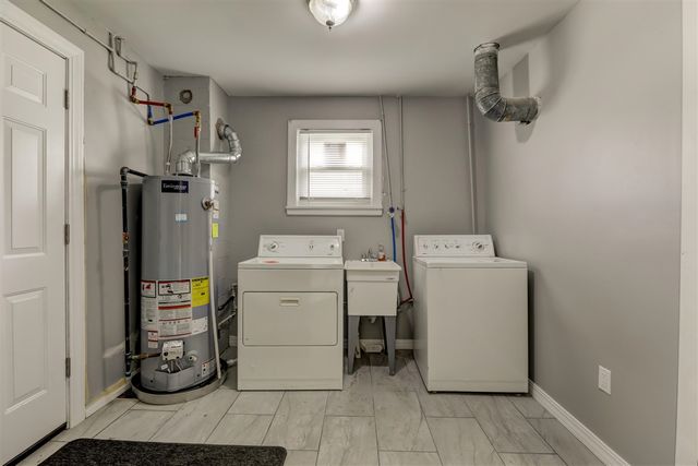 6020 Mayfair Street, Taylor, MI 48180