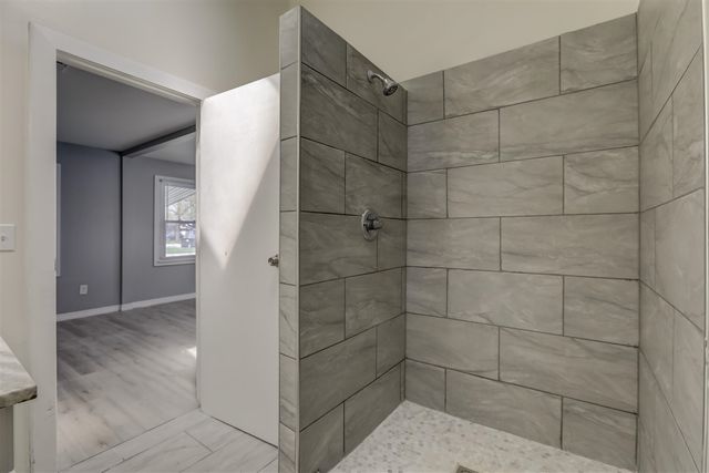 6020 Mayfair Street, Taylor, MI 48180