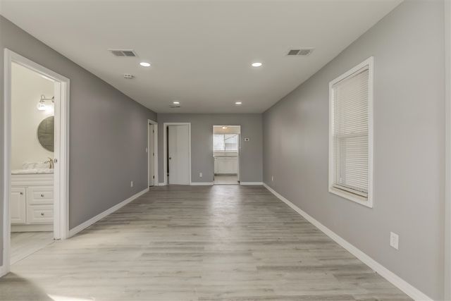 6020 Mayfair Street, Taylor, MI 48180