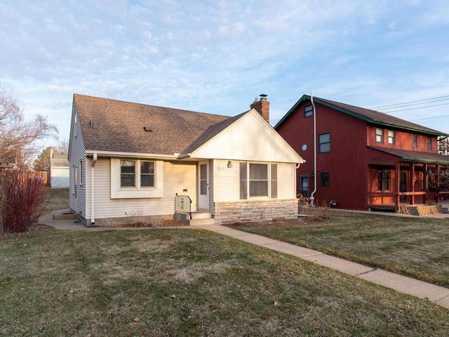 6133 Russell Avenue S, Minneapolis, MN 55410