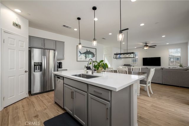 32000 Radiant Drive, Temecula, CA 92591