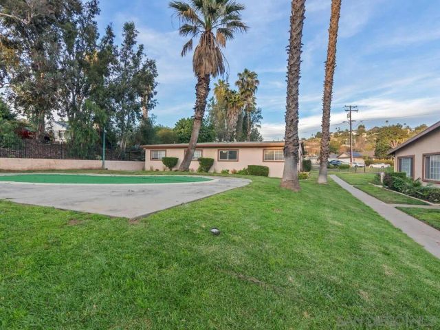 1027-33 Chestnut St, Escondido, CA 92025