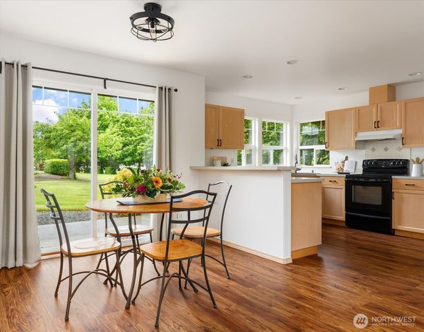 1738 Alliance Avenue, Freeland, WA 98249