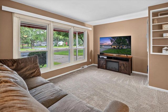 494 Hyland Drive, Stoughton, WI 53589