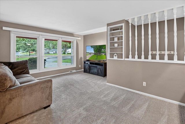 494 Hyland Drive, Stoughton, WI 53589