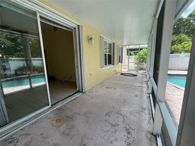 10854 Limeberry Dr, Cooper City, FL 33026