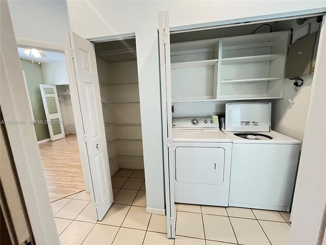 10854 Limeberry Dr, Cooper City, FL 33026