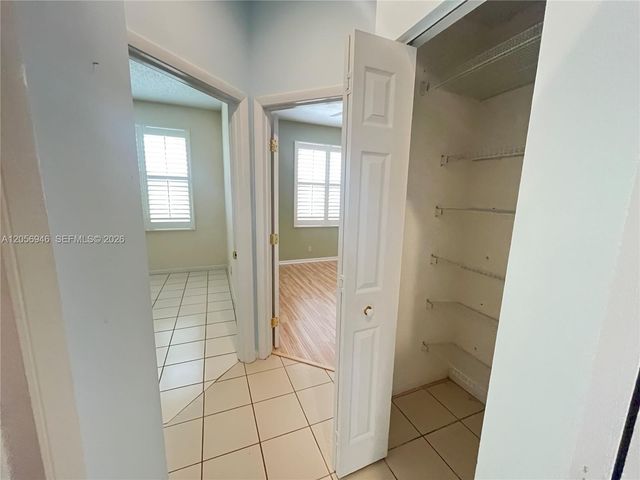 10854 Limeberry Dr, Cooper City, FL 33026