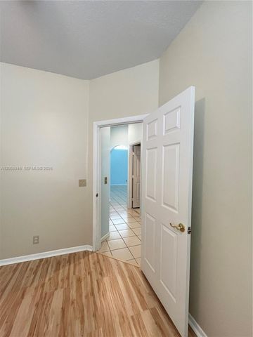 10854 Limeberry Dr, Cooper City, FL 33026
