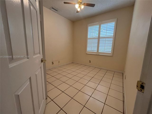 10854 Limeberry Dr, Cooper City, FL 33026