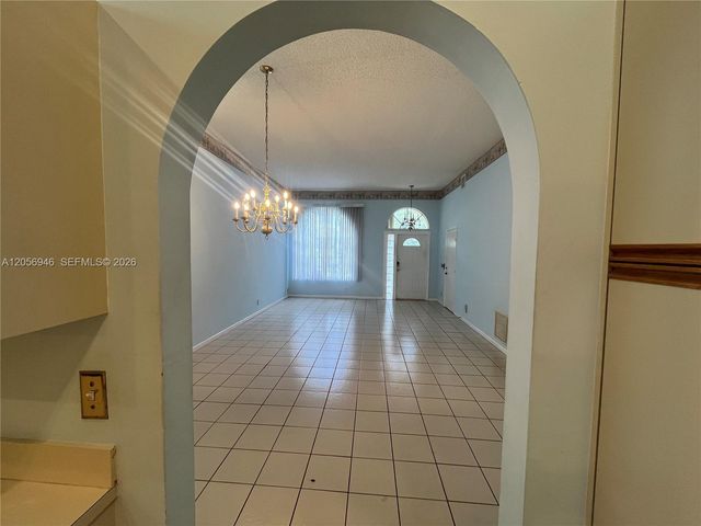 10854 Limeberry Dr, Cooper City, FL 33026