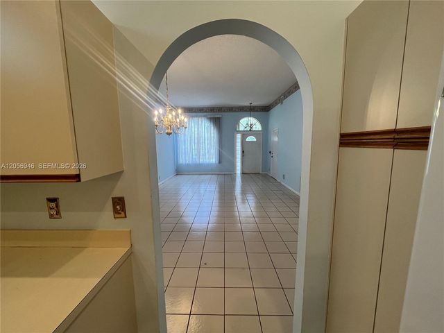 10854 Limeberry Dr, Cooper City, FL 33026