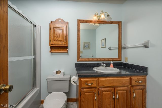 1358 S Azalea Boulevard, Barberton, OH 44203