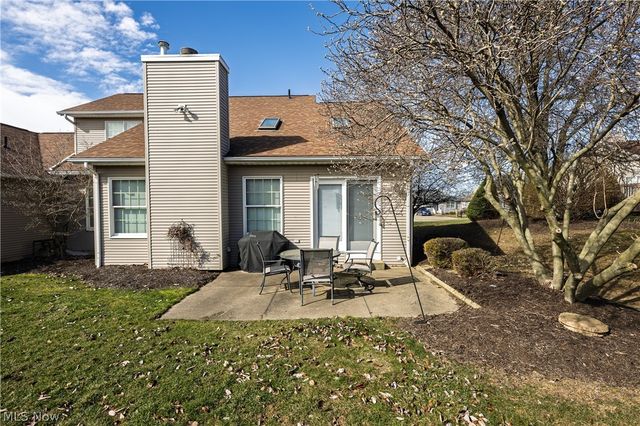 1358 S Azalea Boulevard, Barberton, OH 44203
