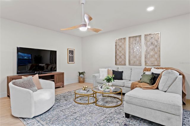 4504 W LAMB AVENUE, Tampa, FL 33629