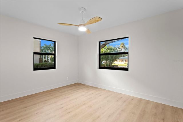 4504 W LAMB AVENUE, Tampa, FL 33629