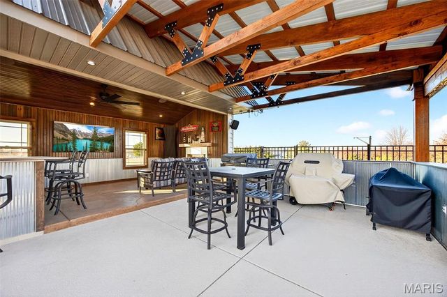 2745 N Cappel Road, Moscow Mills, MO 63362