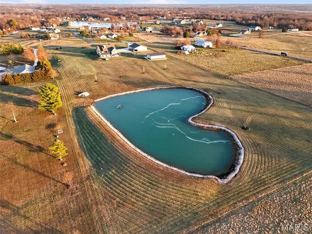 2745 N Cappel Road, Moscow Mills, MO 63362