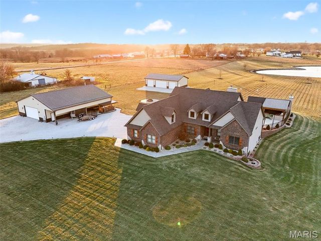 2745 N Cappel Road, Moscow Mills, MO 63362