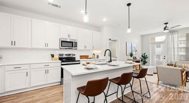 104 Herrings Green Loop B1, Mooresville, NC 28117