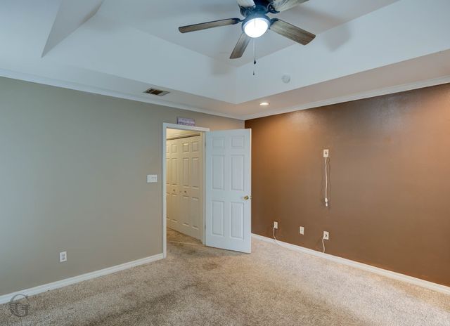 5800 Pampus Lane, Bossier City, LA 71112