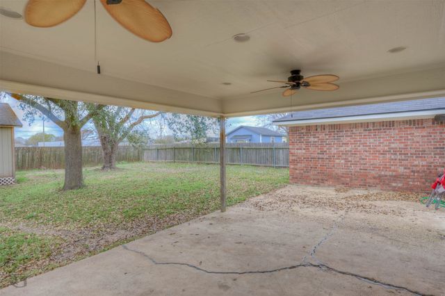 5800 Pampus Lane, Bossier City, LA 71112