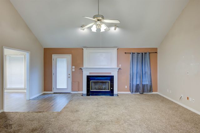 5800 Pampus Lane, Bossier City, LA 71112