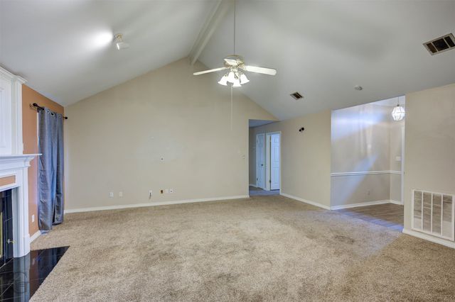 5800 Pampus Lane, Bossier City, LA 71112