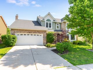 27W306 Victoria Lane, Winfield, IL 60190
