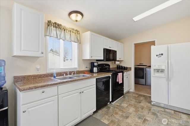 153 NW Quincy Place, Soap Lake, WA 98851