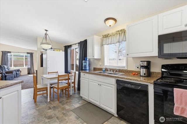 153 NW Quincy Place, Soap Lake, WA 98851